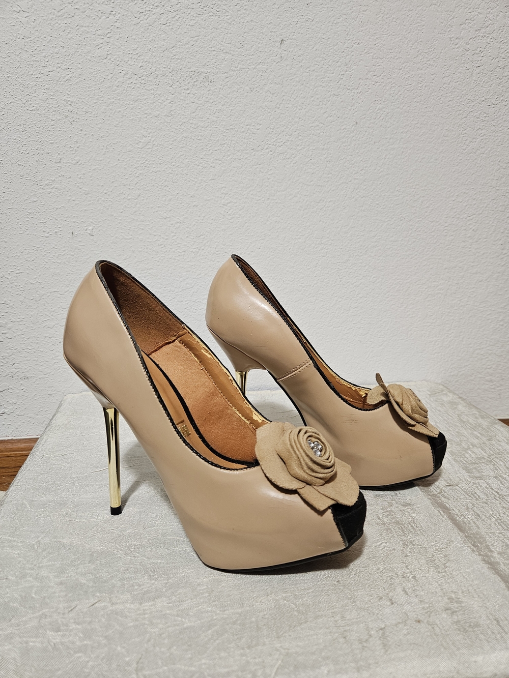 Beige Floral Accent High Heel Pumps with Gold Stiletto